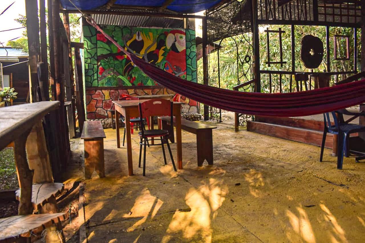 Hostal Caño Nevera La Macarena Exterior foto