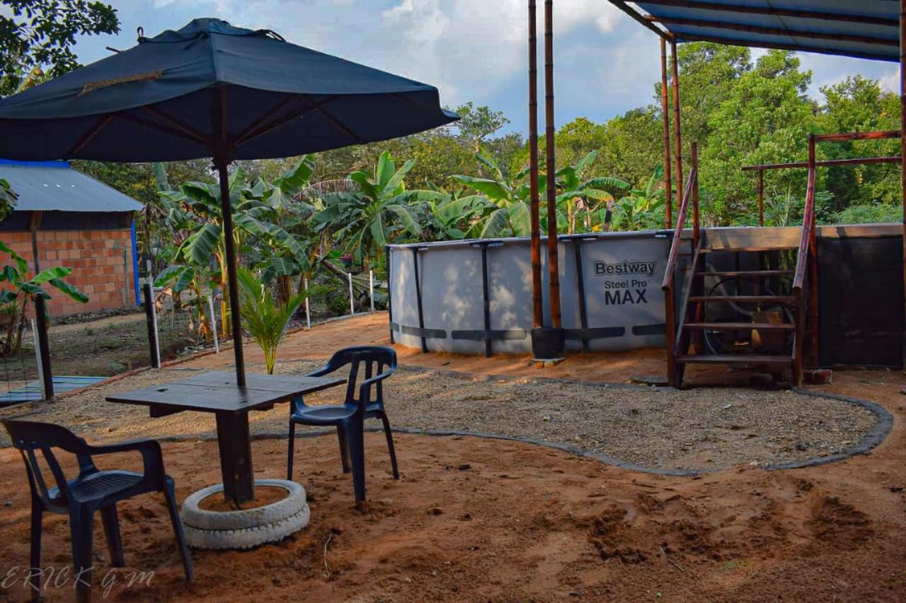 Hostal Caño Nevera La Macarena Exterior foto
