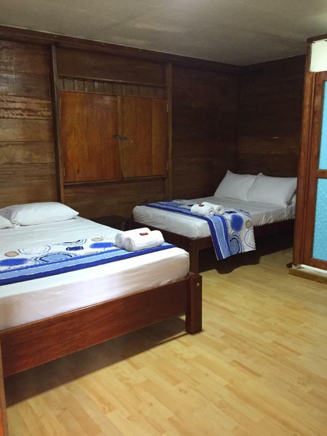 Hostal Caño Nevera La Macarena Exterior foto